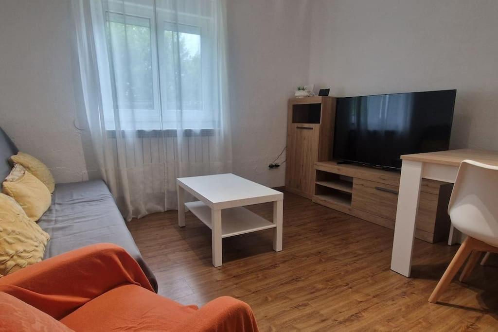 Apartamento En Oviedo 646A Екстериор снимка